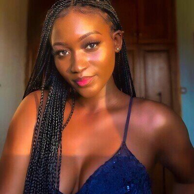Photo de Zoé, 24 ans à Vaulx-en-Velin
